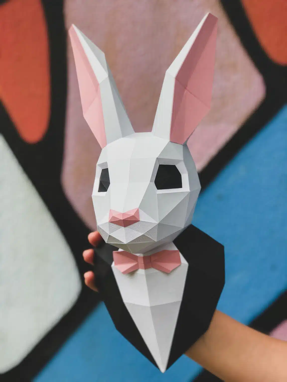 Papercraft de lapin élégant en costume en origami 3D