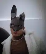 Zwart konijnenmasker in 3D-papercraft, weergave 7