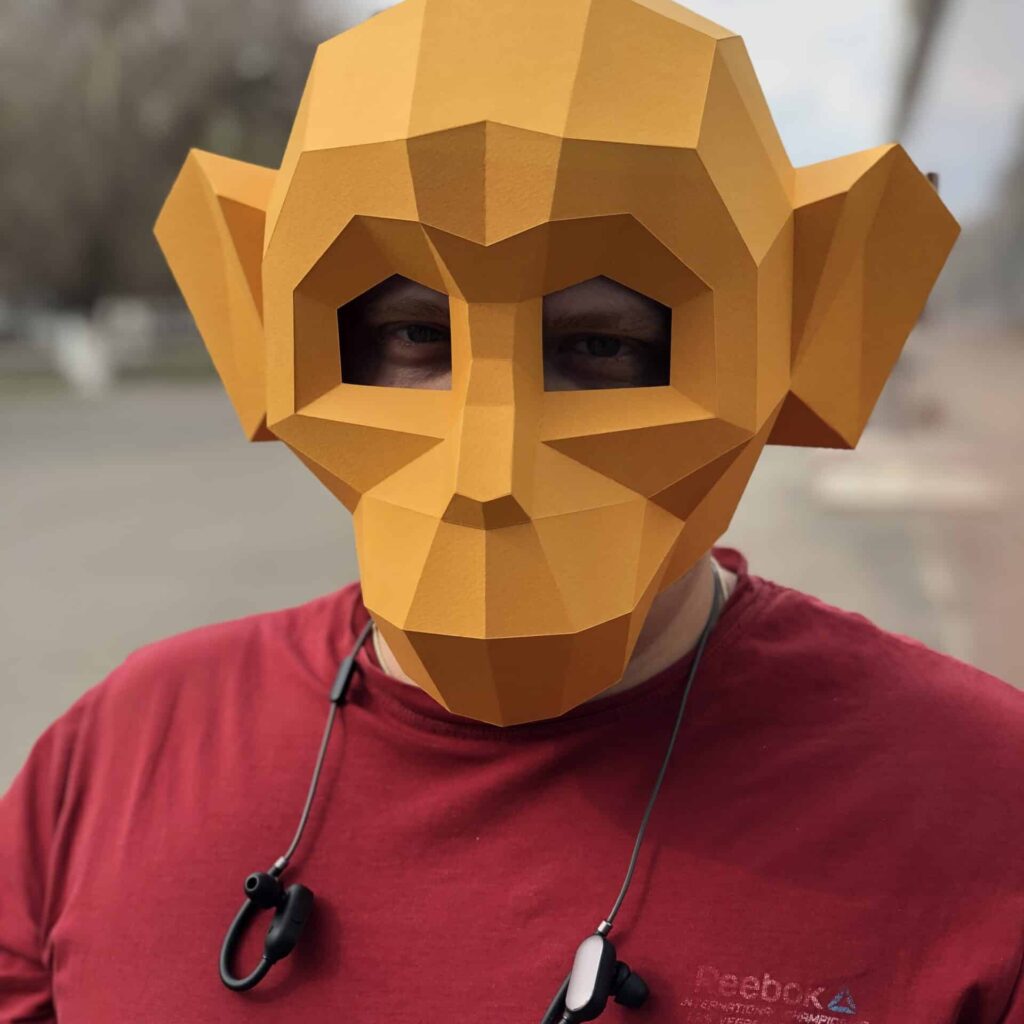 Papercraft monkey mask for Halloween in 3D origami