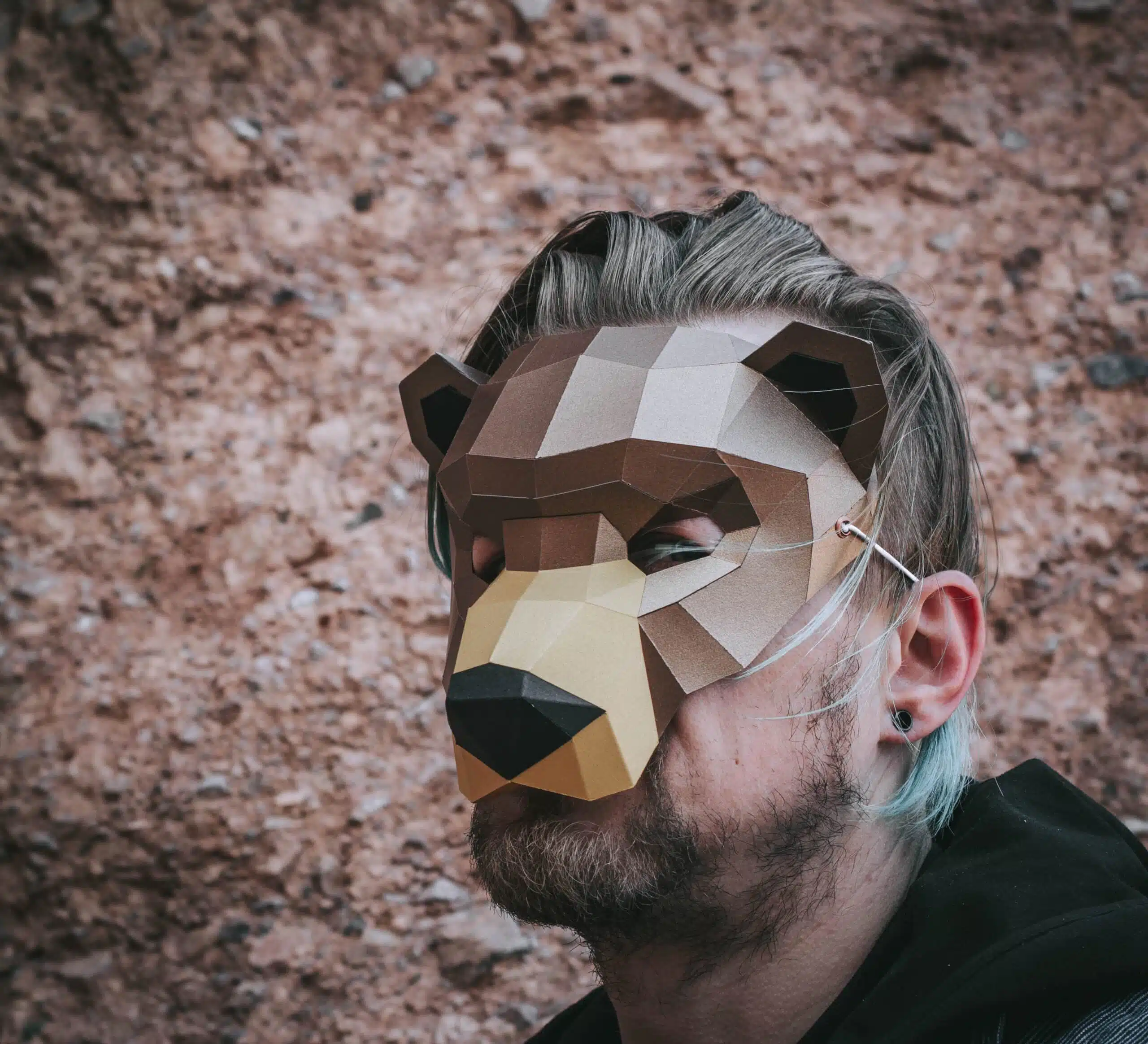 Máscara de oso en papercraft 3D, montado