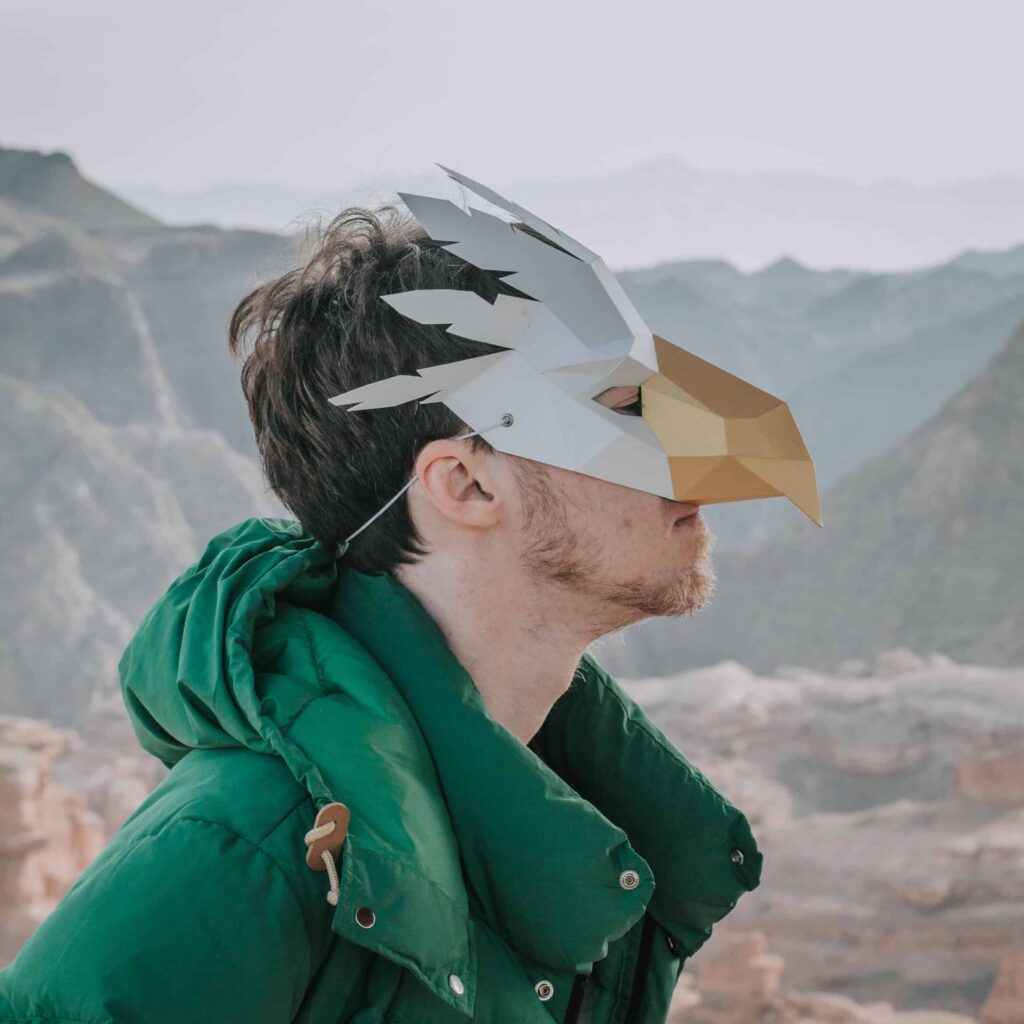 Papercraft eagle mask in 3D origami