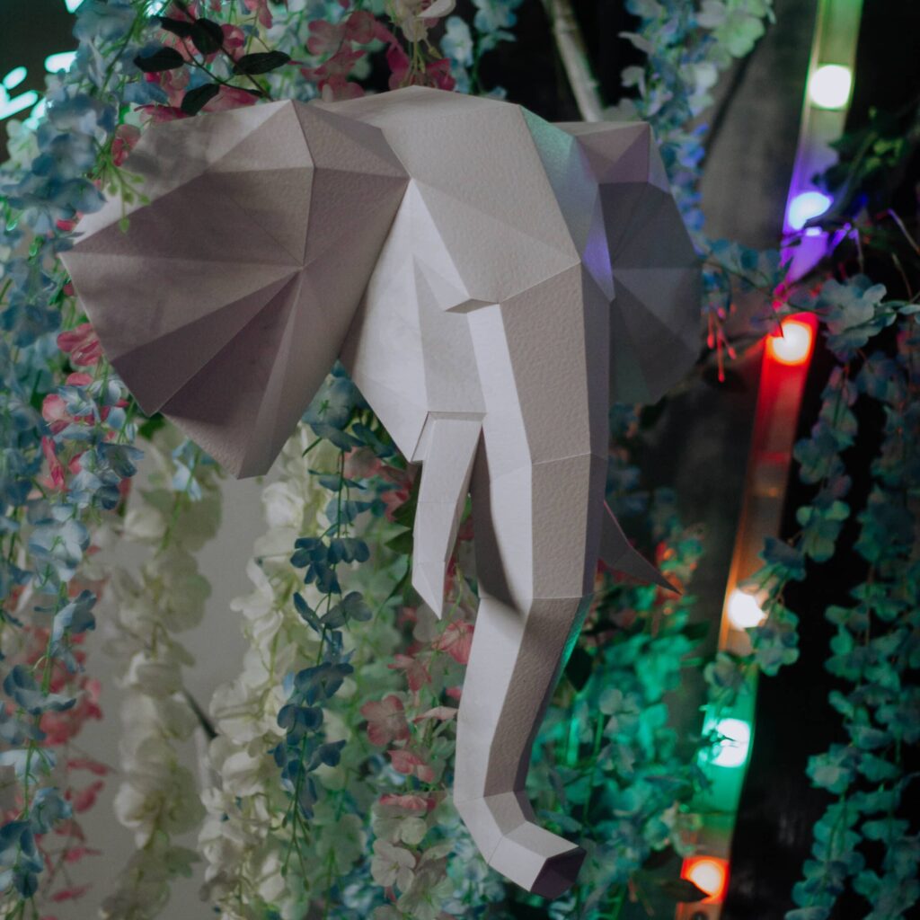 Papercraft d'une tête d'éléphant en origami 3D