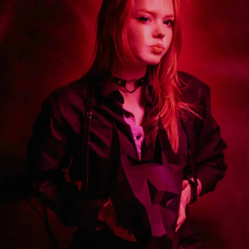 Papercraft of doberman head in origami 3D