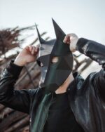 Máscara casco Doberman en papercraft 3D