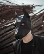 Papercraft de máscara capacete Doberman em origami 3D