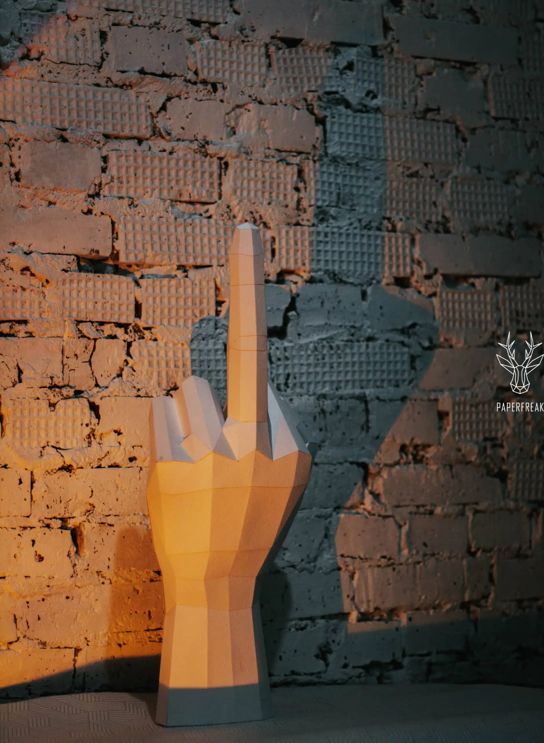 Papercraft 3D dedo do meio, detalhe