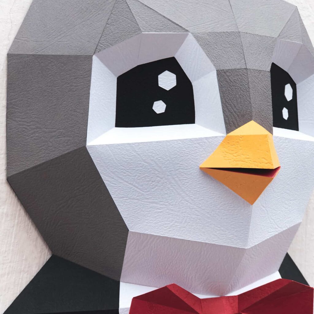 Papercraft of a penguin in 3D origami