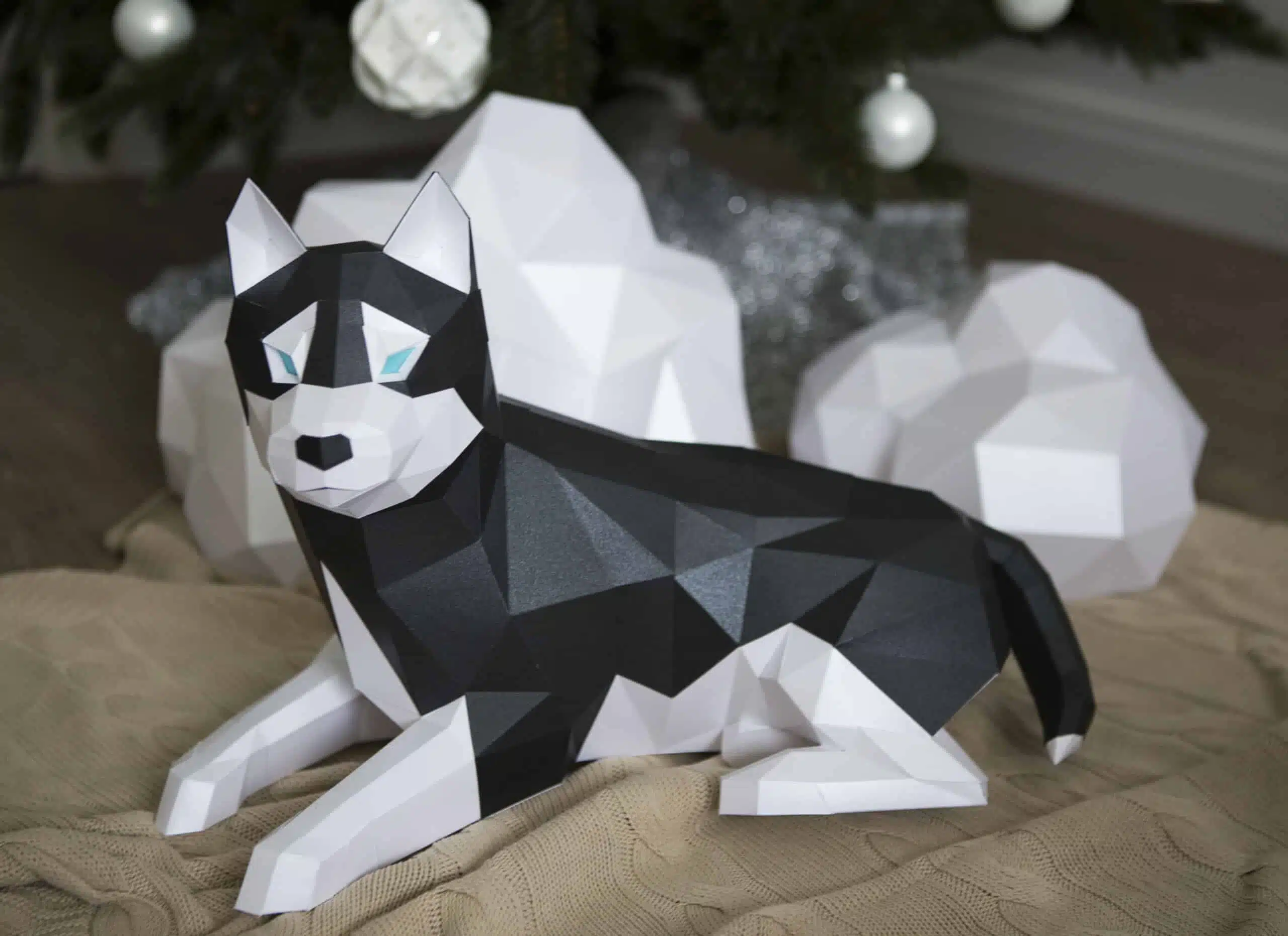 Husky liggend papercraft 3D, weergave 5
