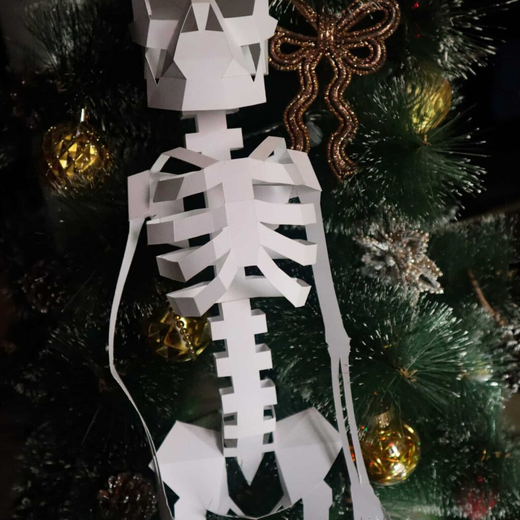 Papercraft Halloween skeleton in 3D origami