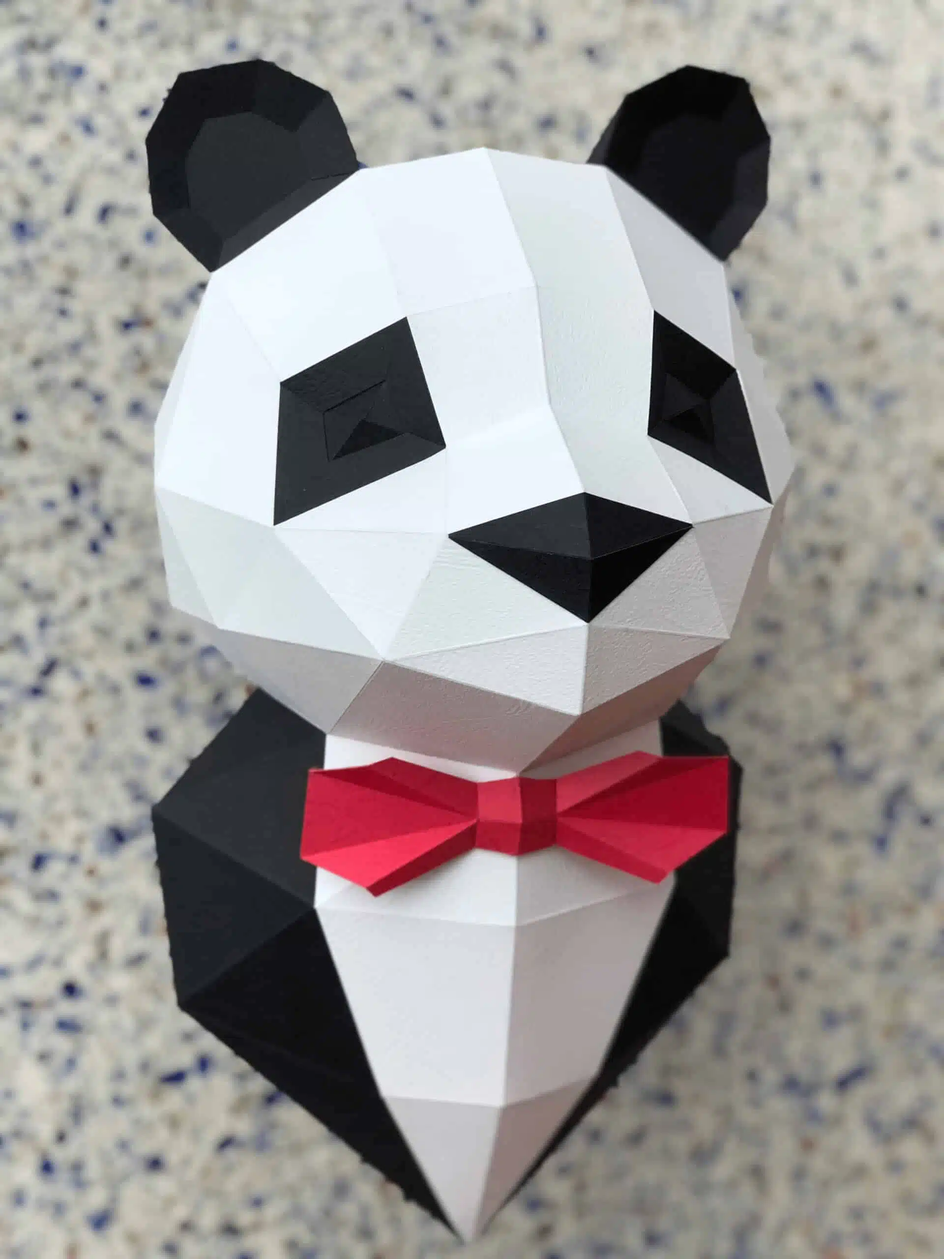Panda in pak papercraft 3D, weergave 4