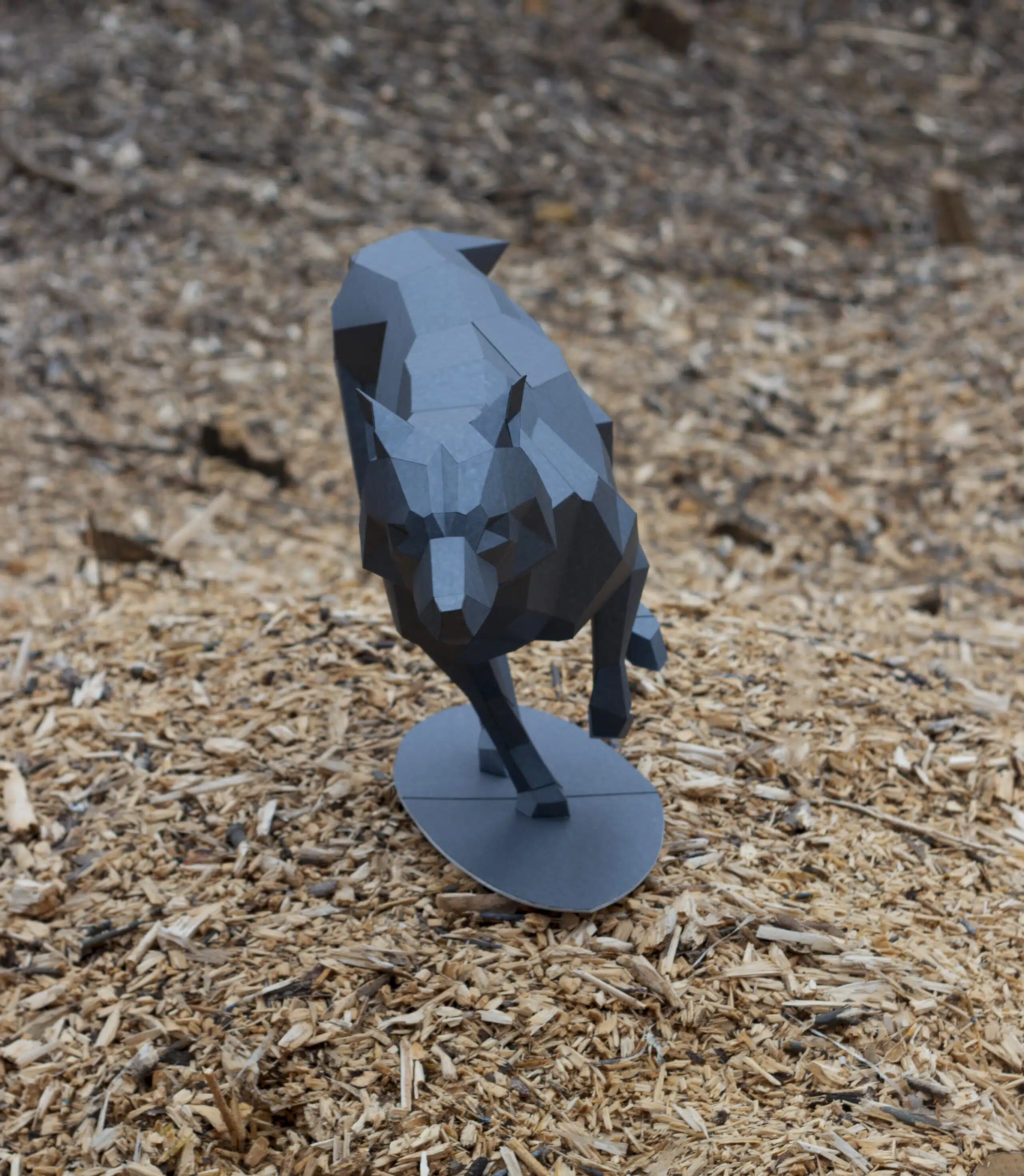 Lobo em papercraft 3D para montar – vista traseira