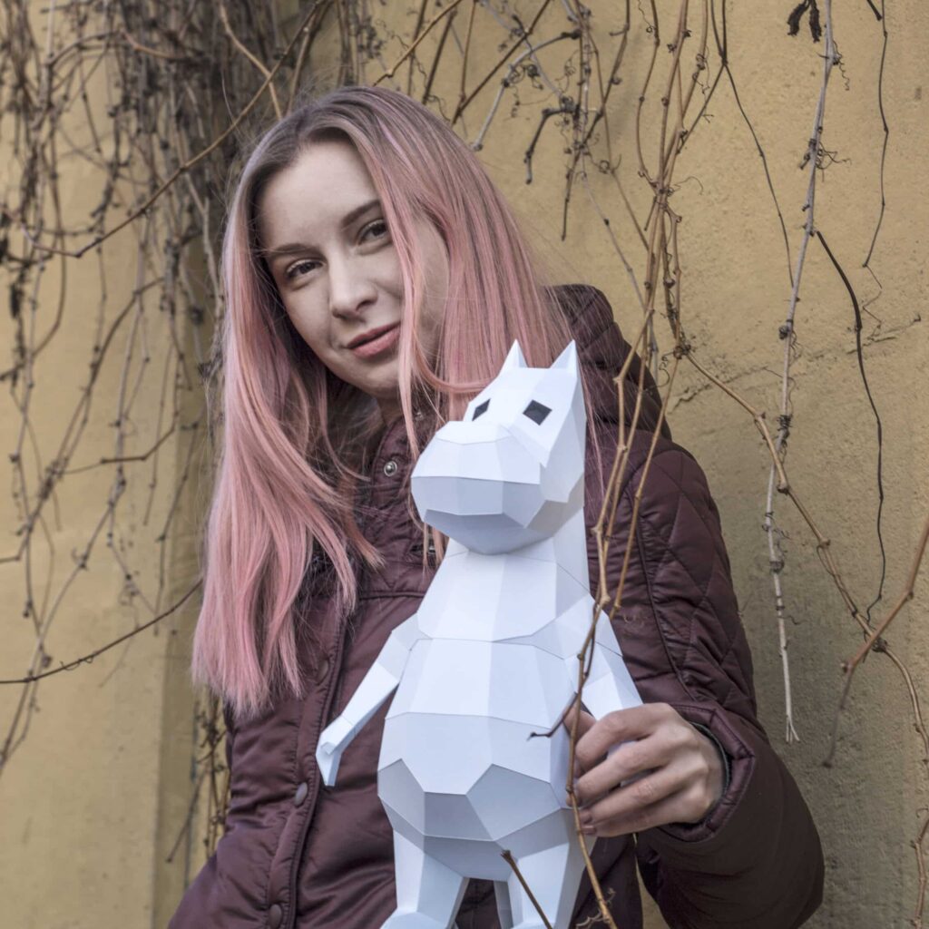 Papercraft d'hippopotame miniature en origami 3D