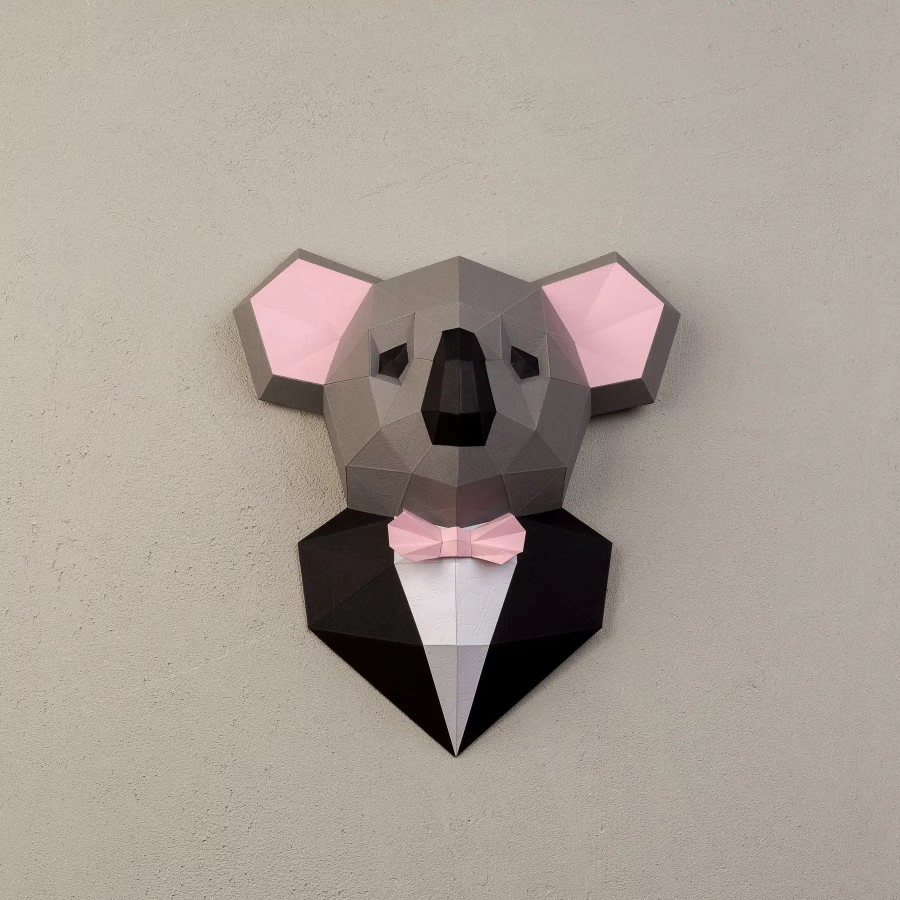 Koala in costume in papercraft 3D, vista 2