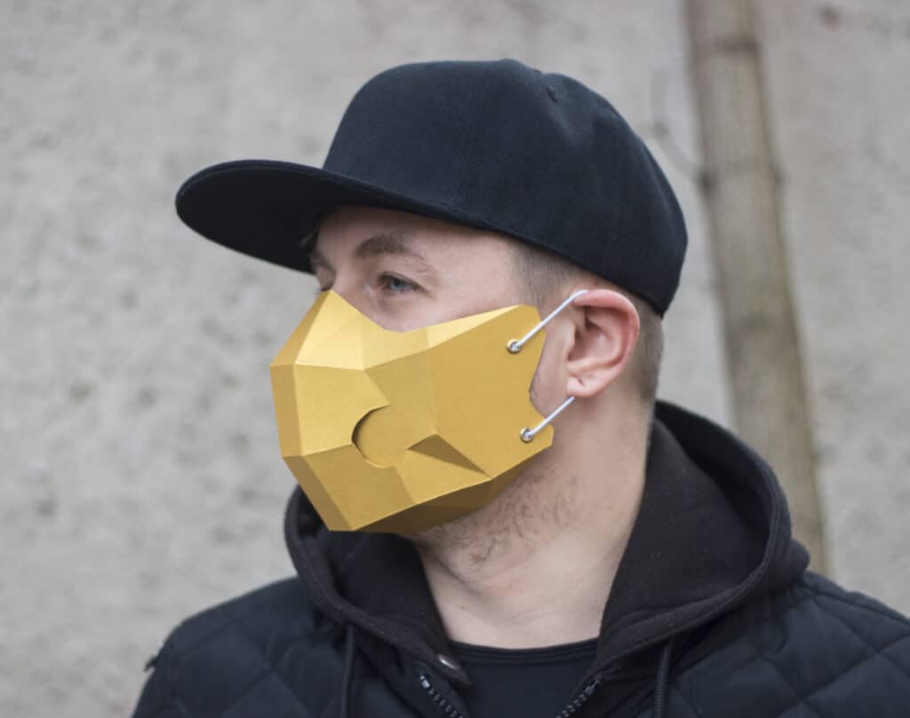 Papercraft de máscara poligonal em origami 3D