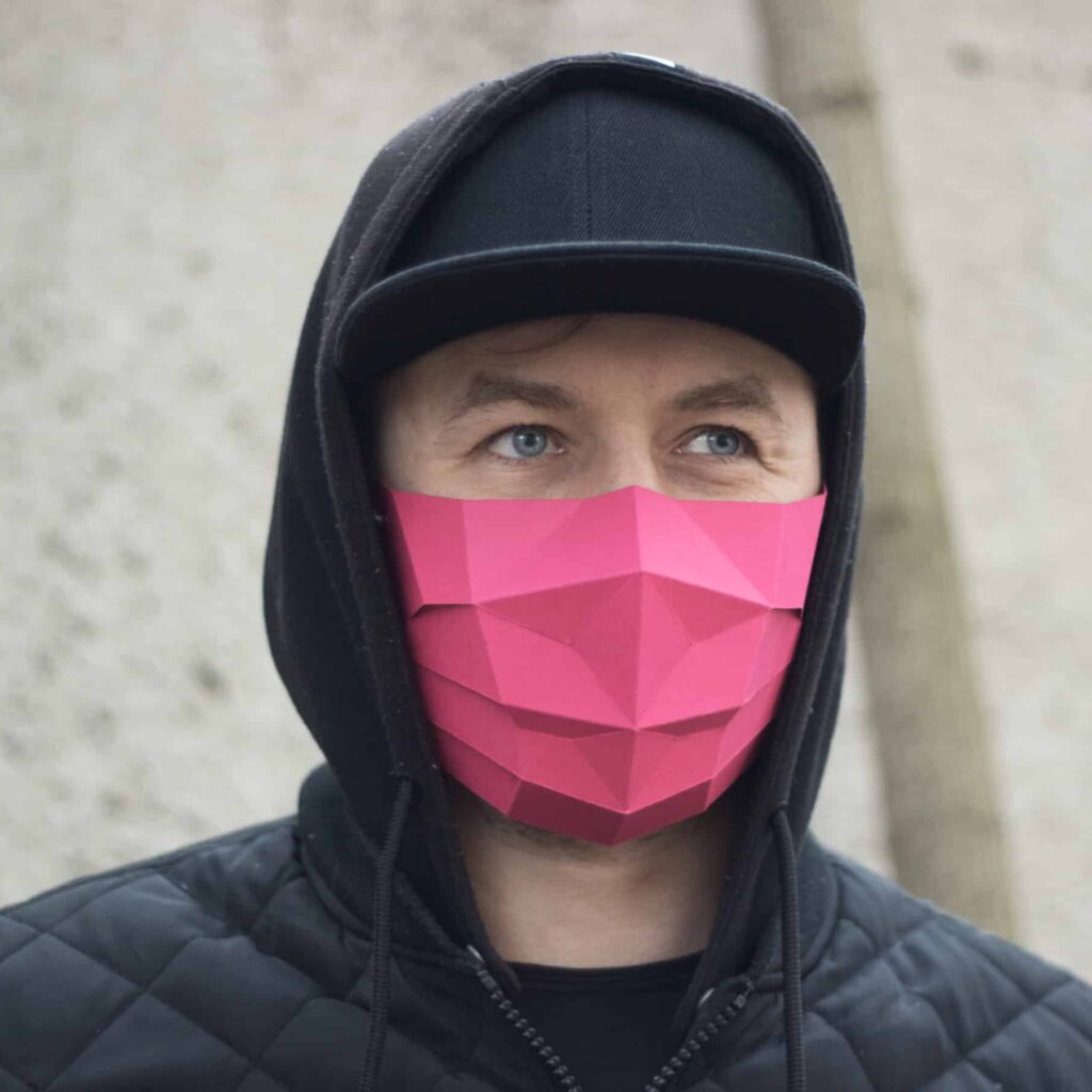 Papercraft de masque polygonal Halloween en origami 3D