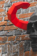 Dämonischer Schädel mit Hörnern aus 3D-Papercraft