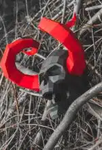 Crâne démoniaque avec cornes en papercraft 3D, vue 3