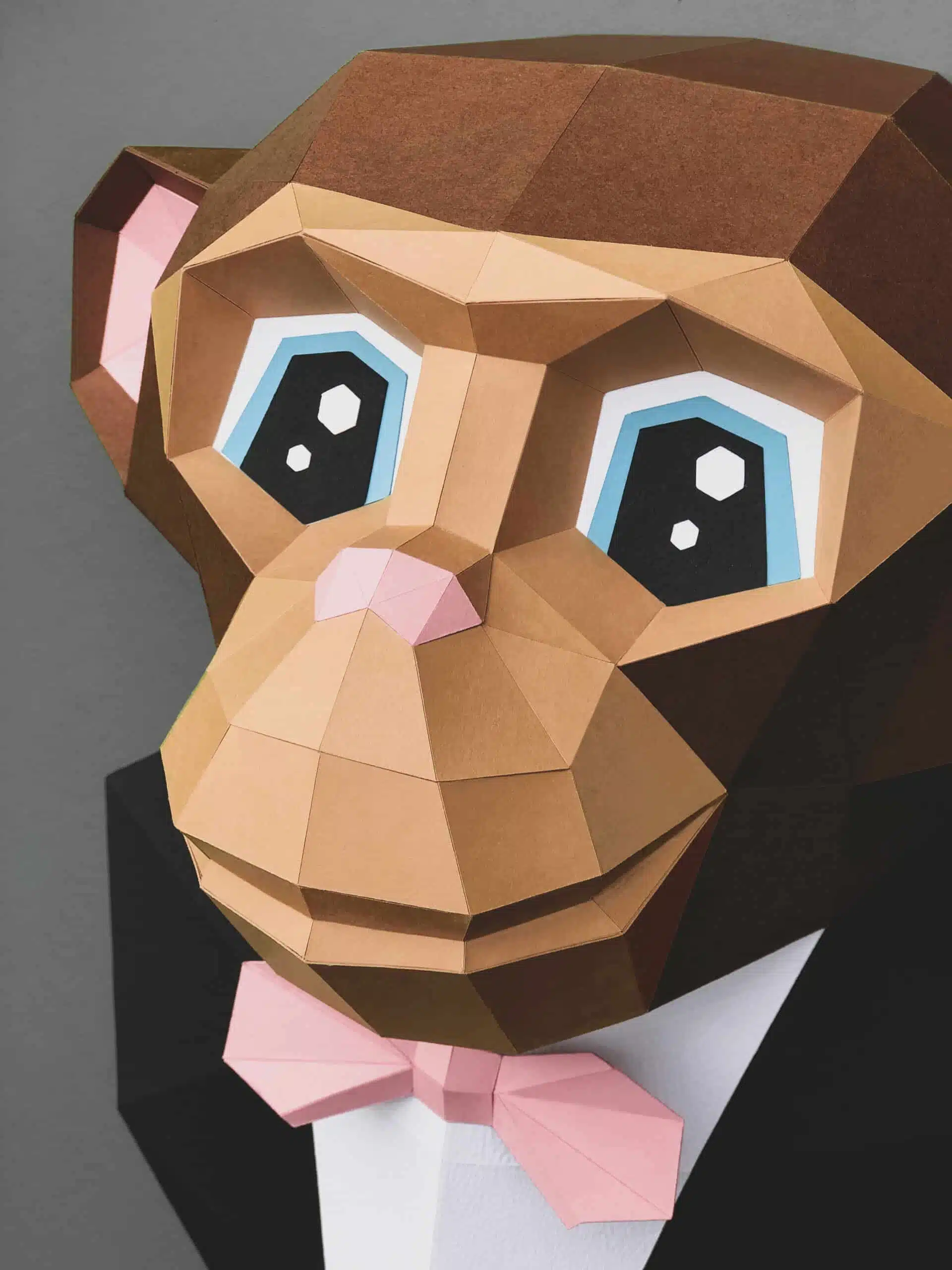 Aap papercraft 3D met strikje, weergave 9