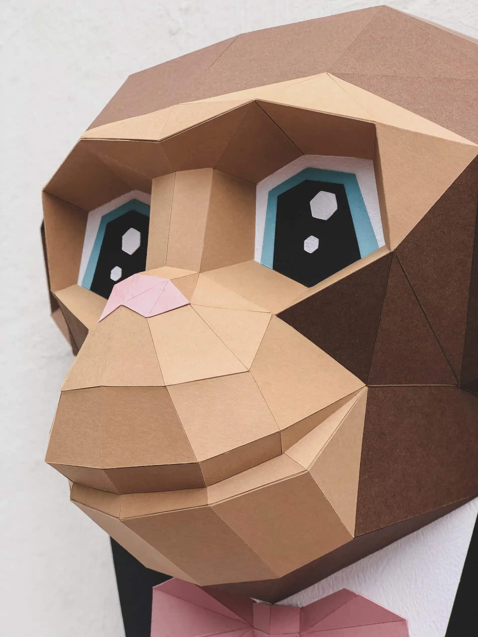 Aap papercraft 3D met strikje, weergave 8