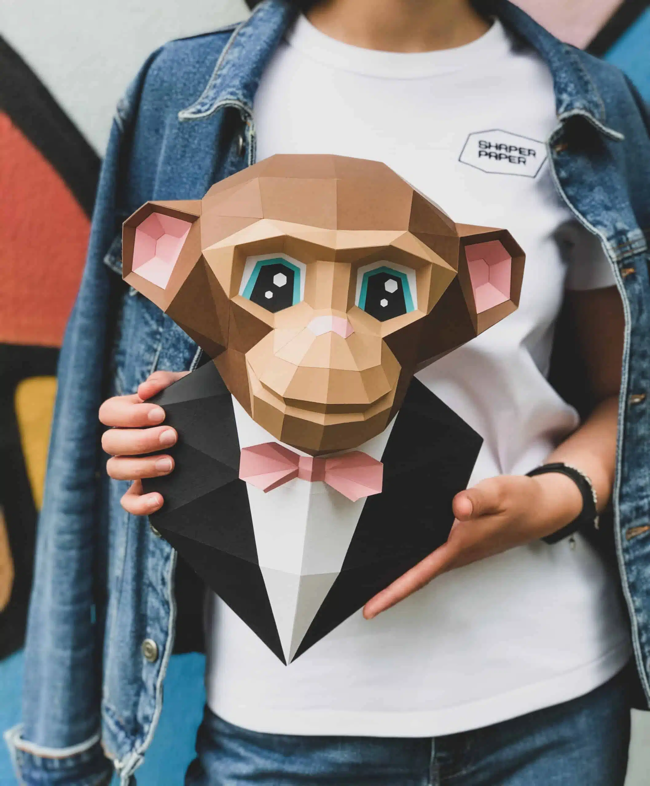 Aap papercraft 3D met strikje, weergave 4