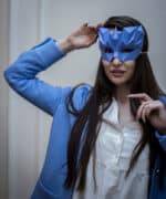 Papercraft de máscara veneziana em origami 3D