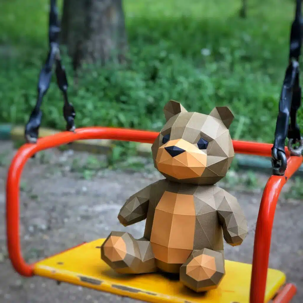 Papercraft of 3D bear in origami