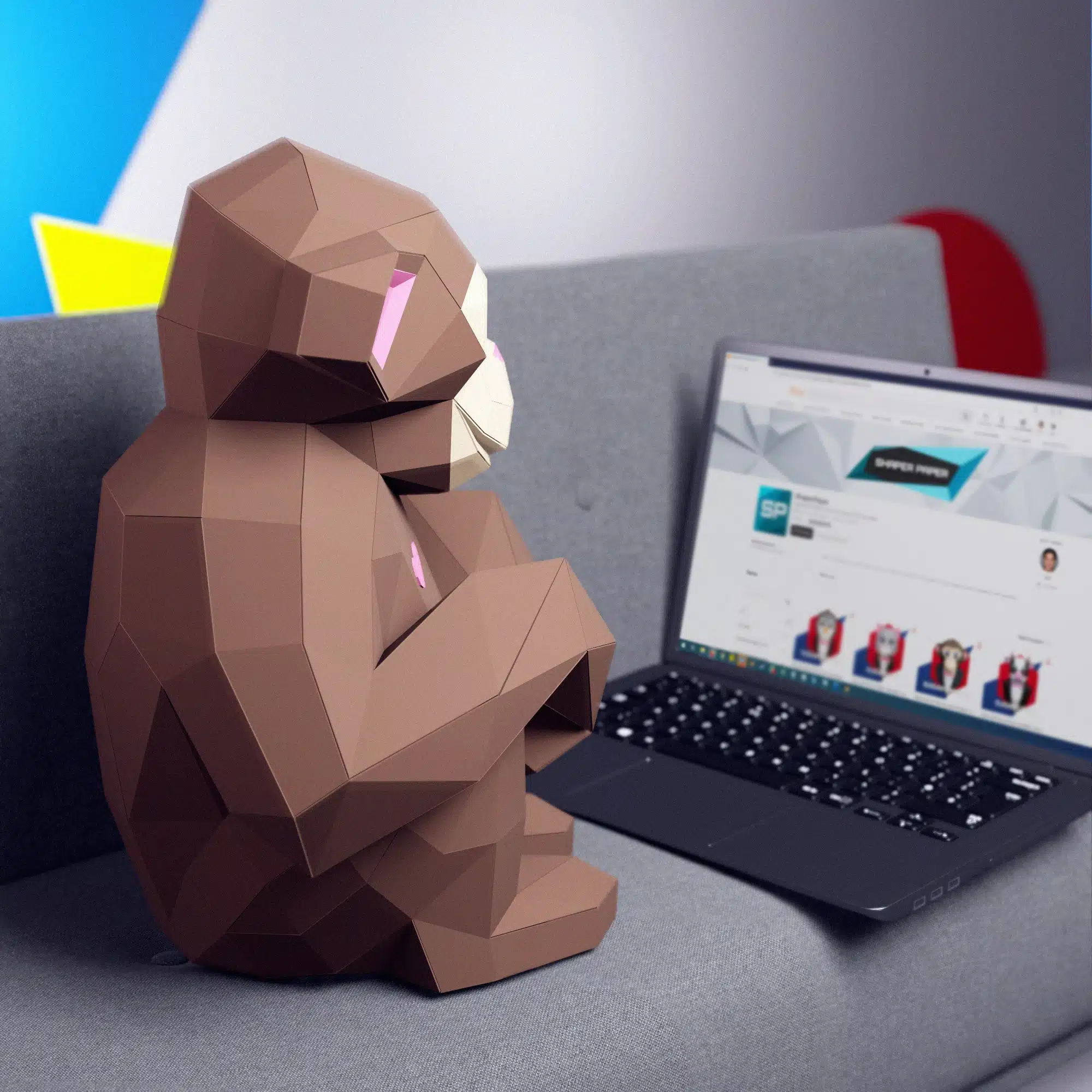 Zittende aap met hartjes in 3D-origami, weergave 5