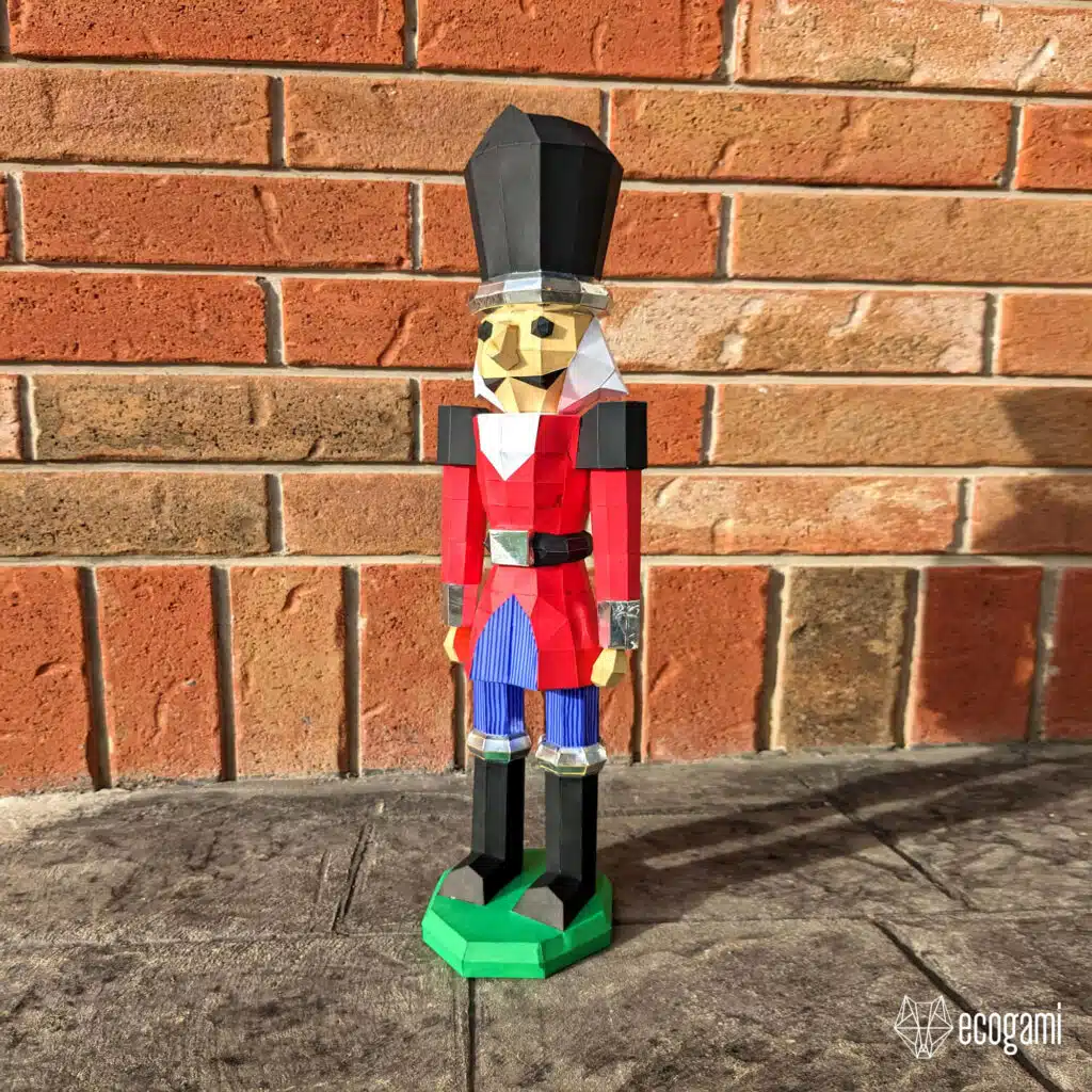 Papercraft kerstkrakeling in 3D-origami, weergave 4