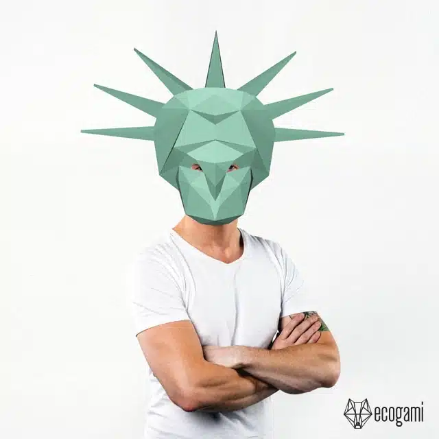 Papercraft maschera della Statua della Libertà in origami