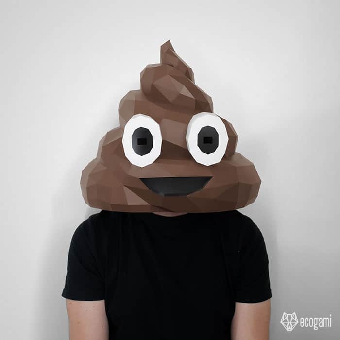 Papercraft masque de Poo l'emoji en origami