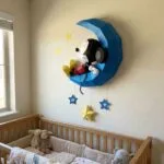 Papercraft de Mickey sur la lune en origami