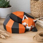 Schlafender Roter Panda als 3D-Origami-Papercraft
