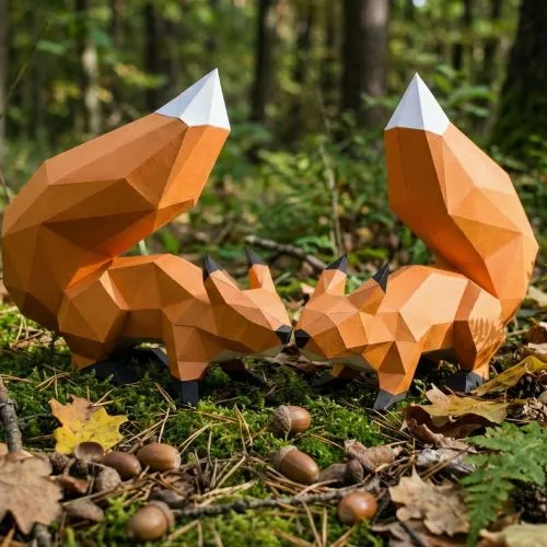 Papercraft rotes Eichhörnchen-Duo als Origami