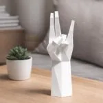 Papercraft mão em postura 4 origami