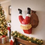 Weihnachtsmann im Kamin steckengeblieben