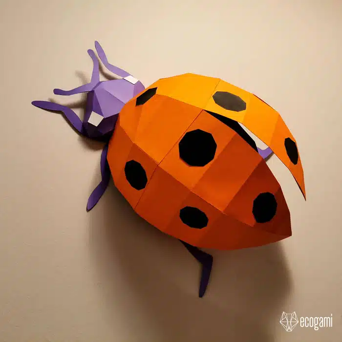 Decoración mural cabeza de león papercraft