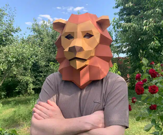 Máscara de león papercraft