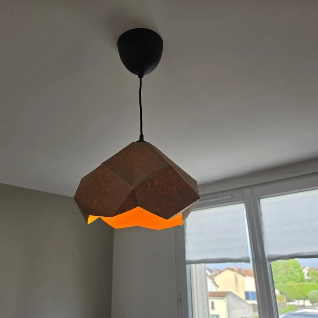Solstice Lampe aus 3D-Papercraft