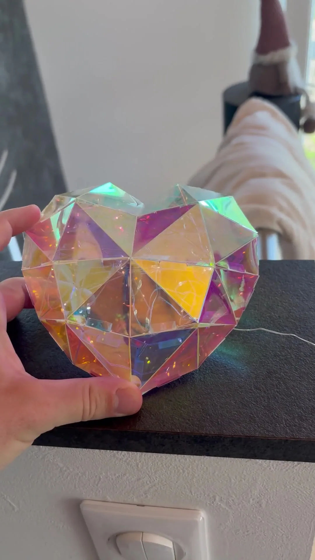 Cœur en papercraft plastique holographique lumineux