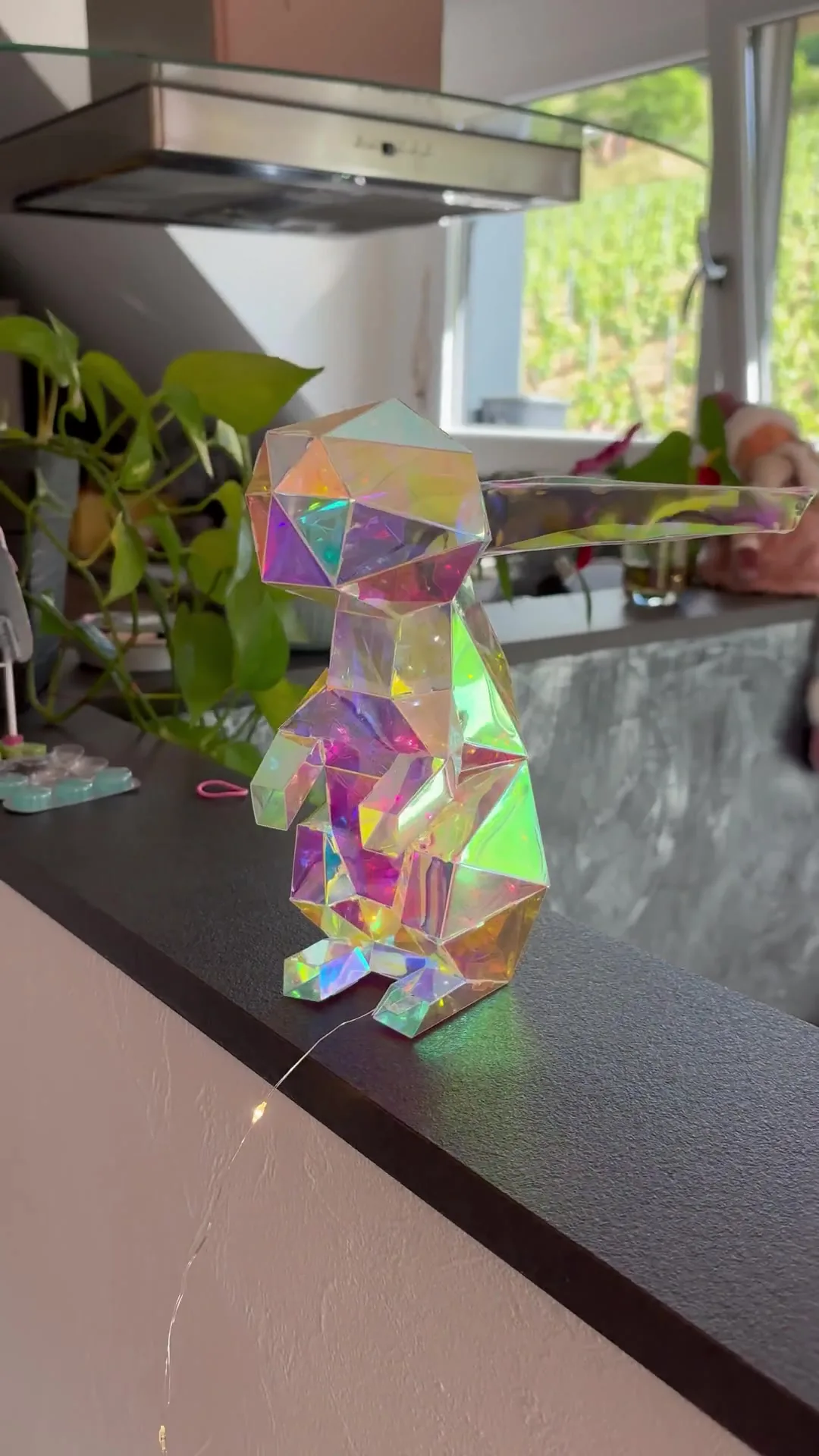 Lapin lumineux en plastique pré-découpé et pré-plié