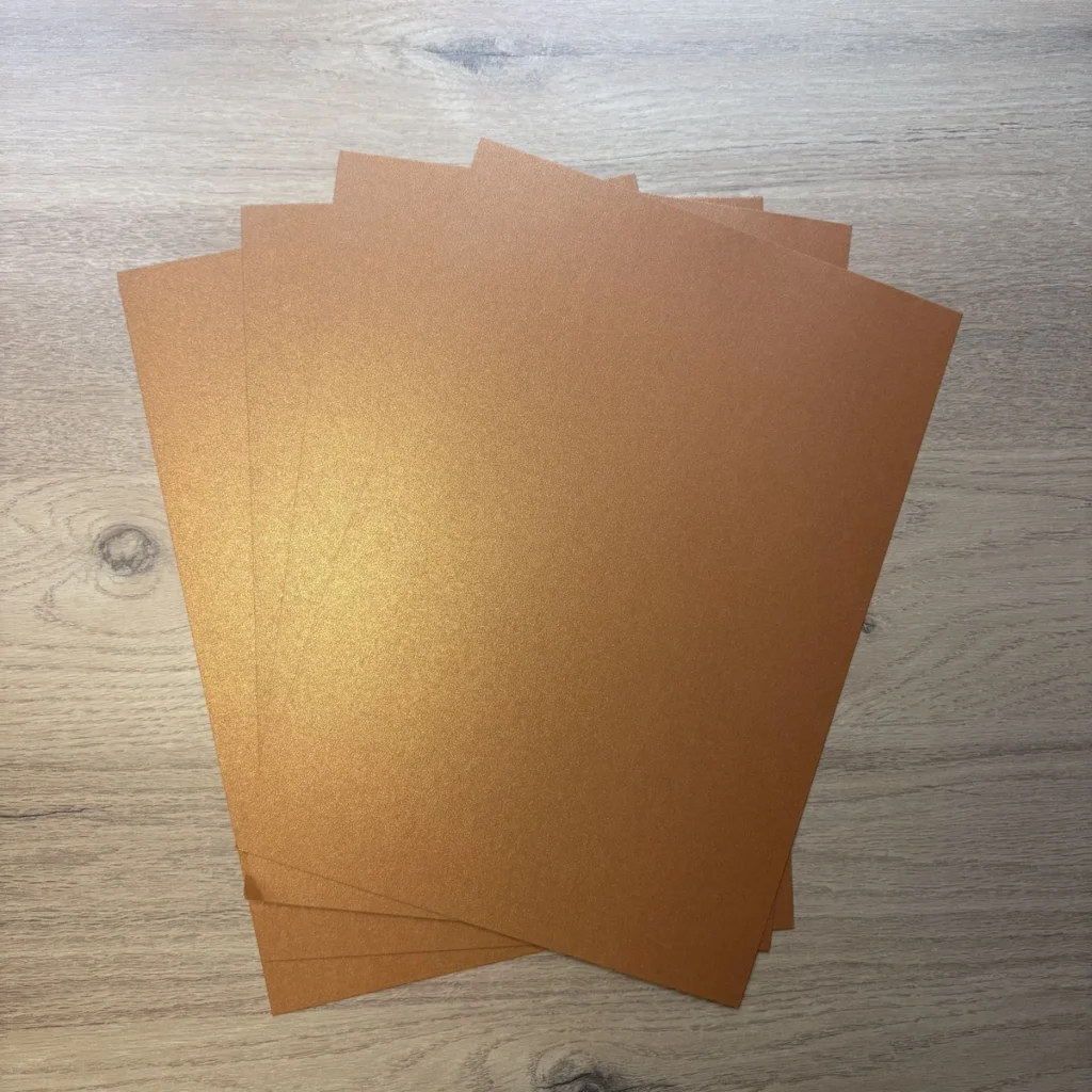 Papier cartonné Caramel brillant