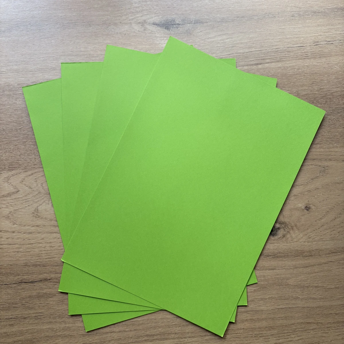Apple green matte cardstock A4 – over 180 gsm Apple green matte cardstock A4 – over 180 gsm