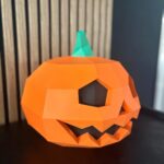 Papercraft de abóbora sorridente para Halloween em origami 3D